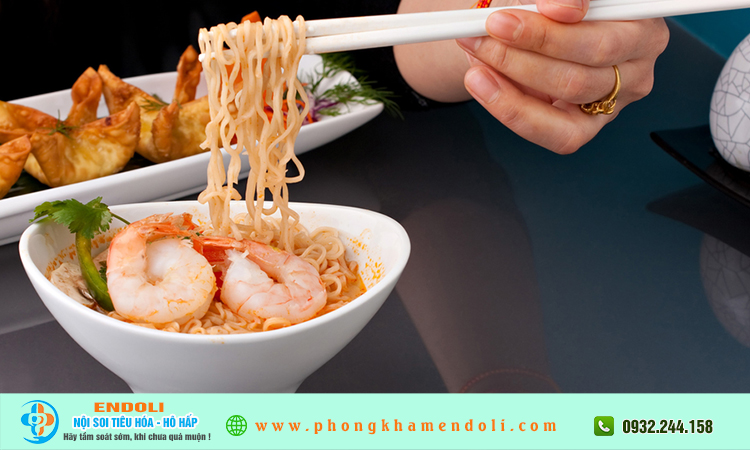 Ăn khuya có ảnh hưởng dạ dày không?