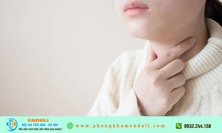 Tại sao bị khàn tiếng?